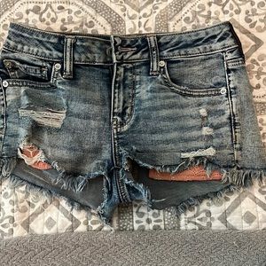 American eagle Jean shorts gently worn size 4